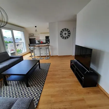 Bright 70 M Close To The Racetrack Park Nantes